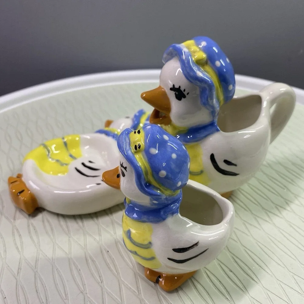 Vintage Set-4 Ceramic Ducks Wearing Bonnets. Creamer,Spoon Rest,Toothpick Holder